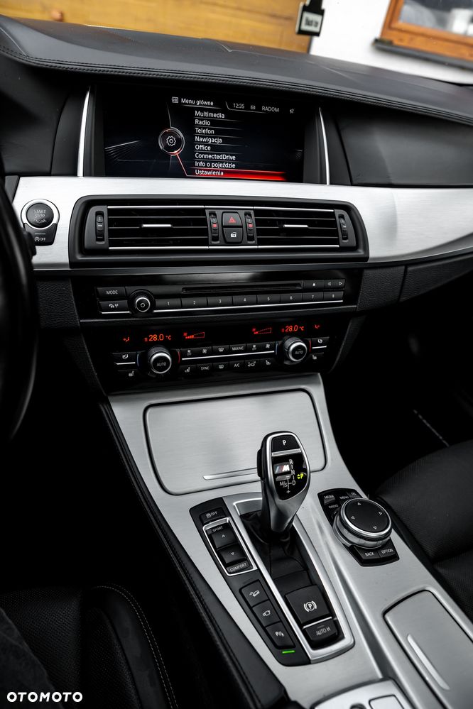 BMW Seria 5 M550d xDrive - 37