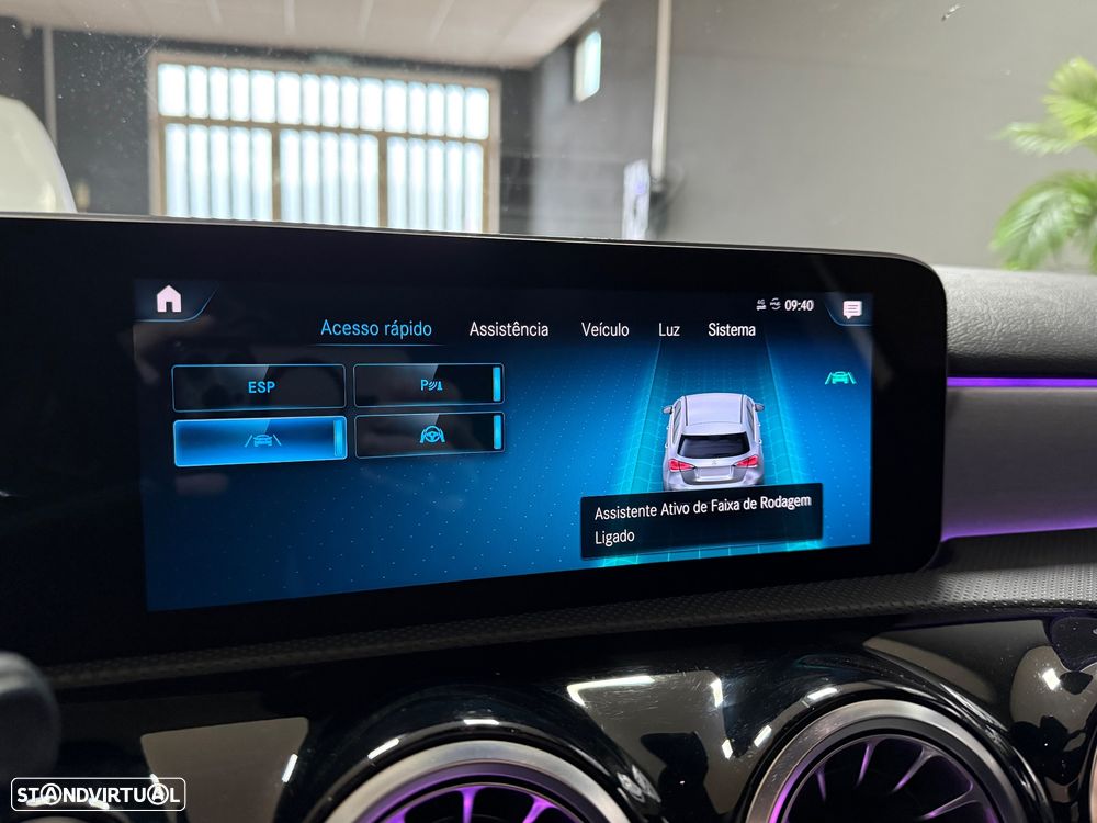 Mercedes-Benz A 250 e 8G-DCT AMG Line Advanced Plus - 16