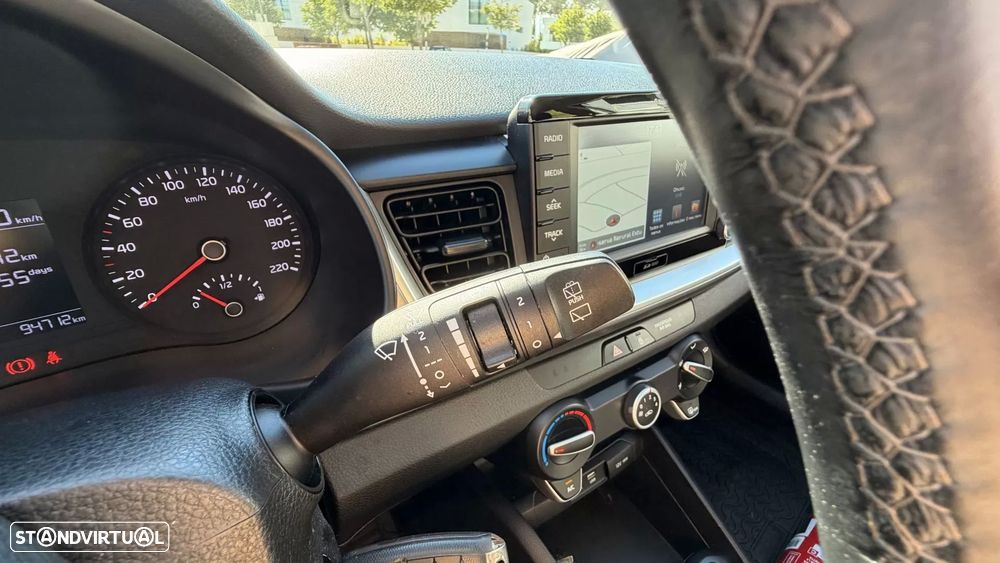 Kia Stonic 1.0 T-GDI OPF Mild Hybrid Nightline Edition — fotografia 14
