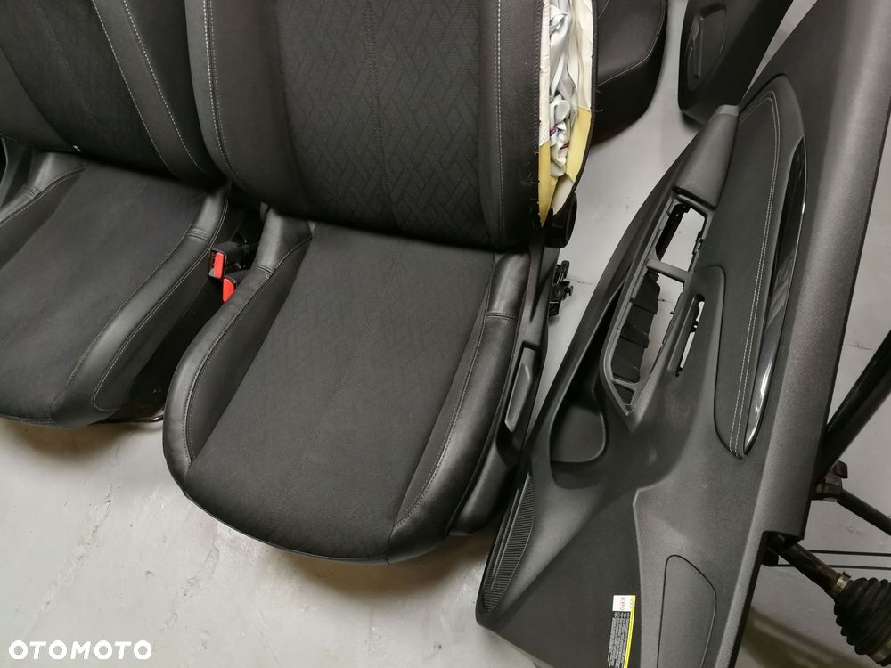 fotele fotel tapicerka kanapa przód tył boczki lewy prawy OPEL CORSA F 19- - 11