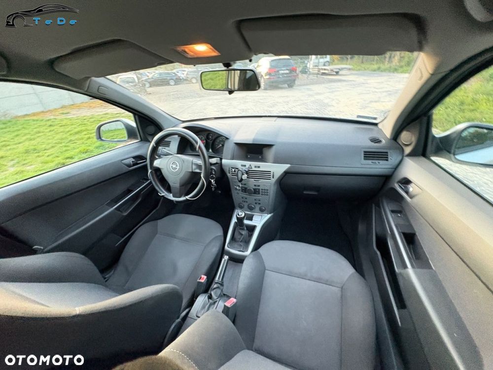 Opel Astra 1.6 Sport EU6 - 23