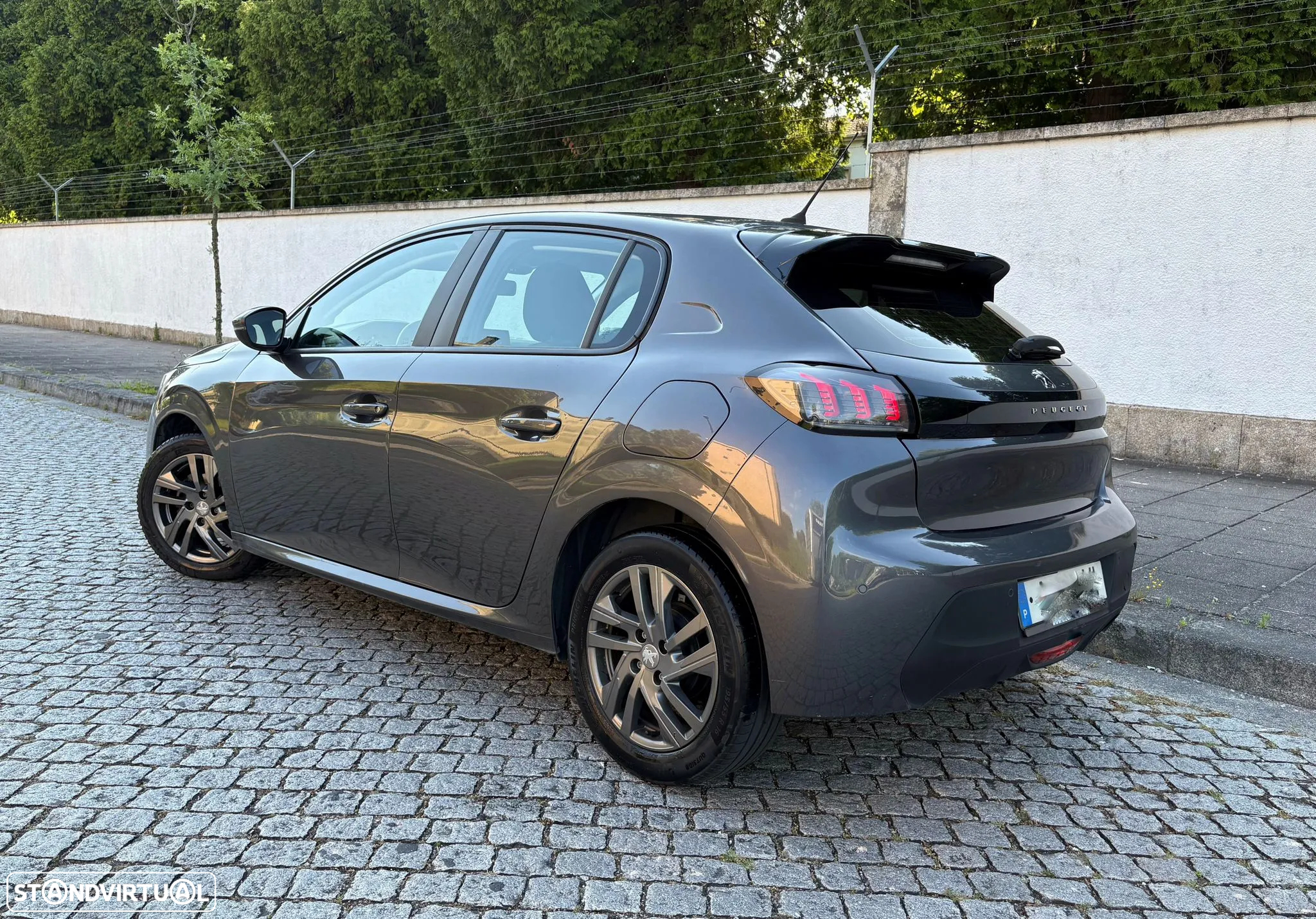 Peugeot 208 1.2 PureTech Active Pack - 2