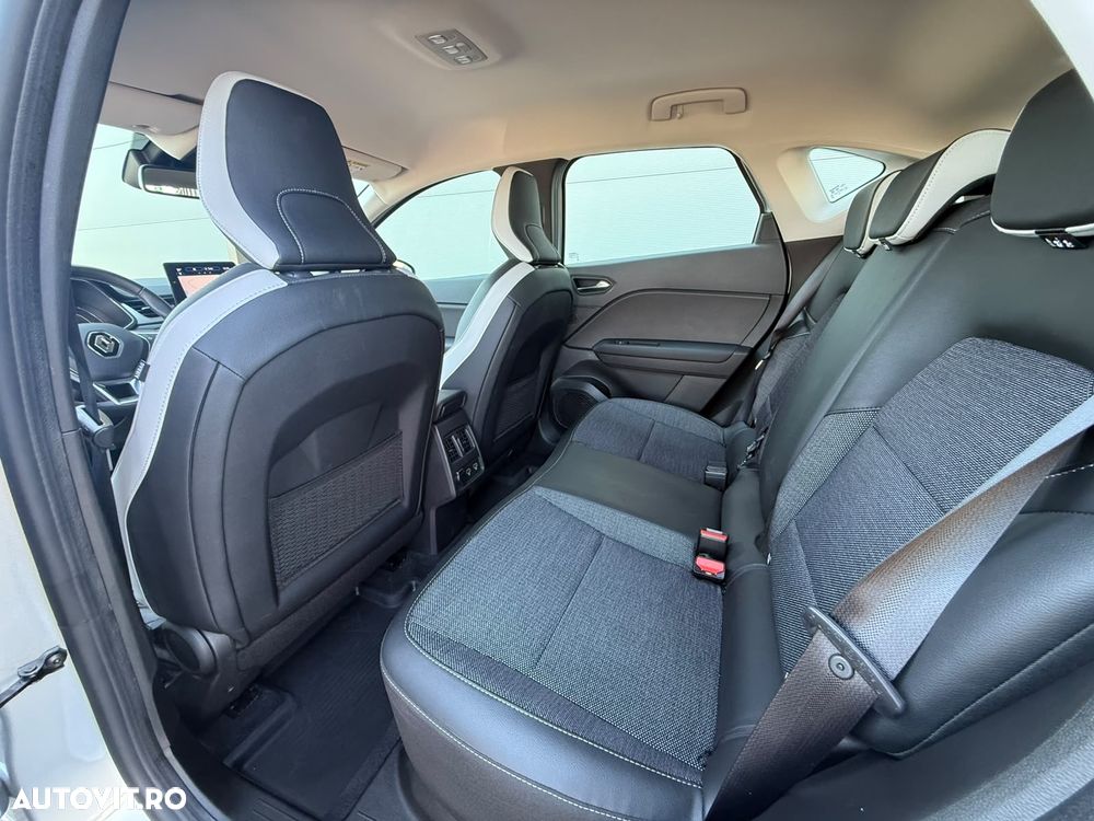 Renault Captur TCe 140 EDC Intense - 23