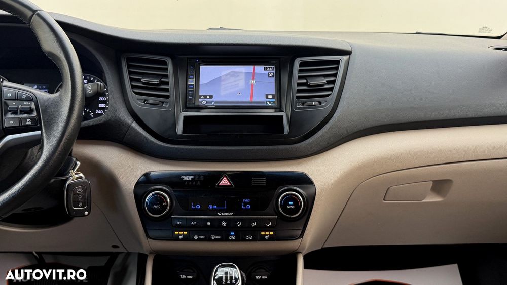Hyundai Tucson blue 1.6 GDi 2WD Passion - 15