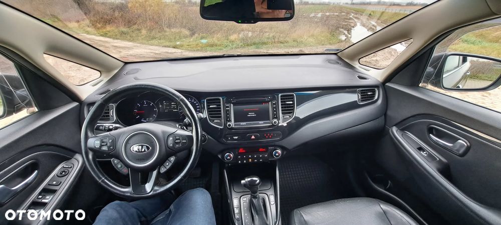 Kia Carens 1.7 CRDi XL 7os - 10