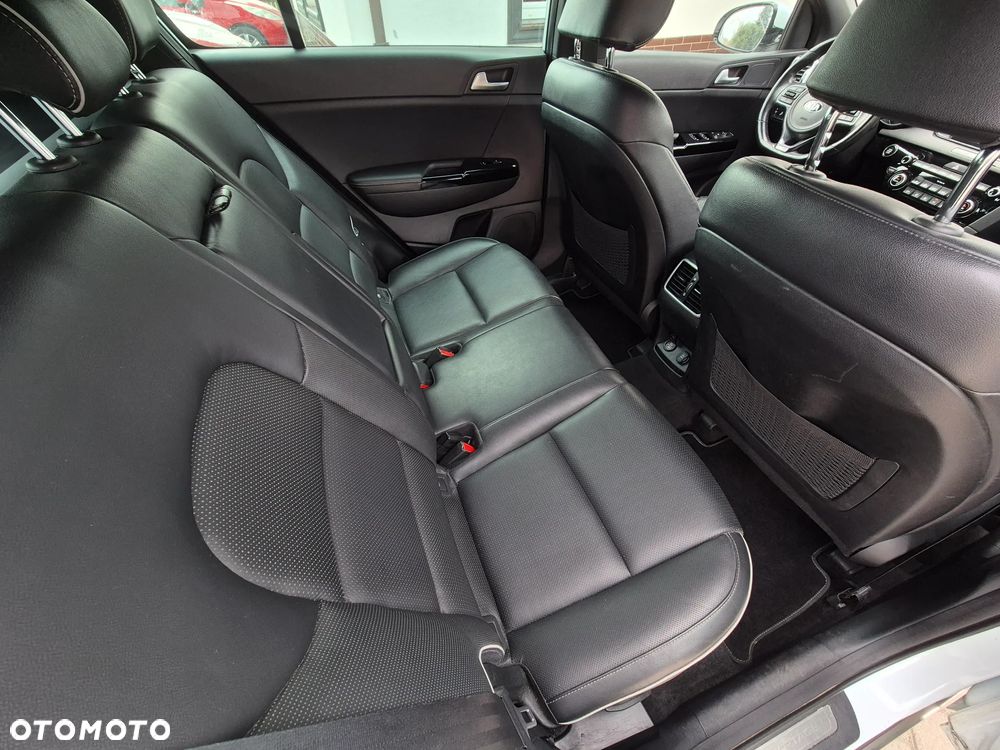 Kia Sportage 2,0 CRDI AWD GT Line - 16