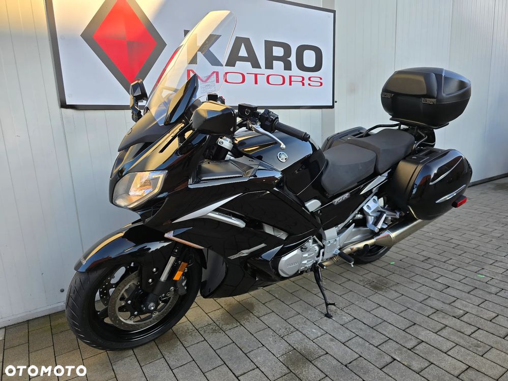 Yamaha FJR - 6