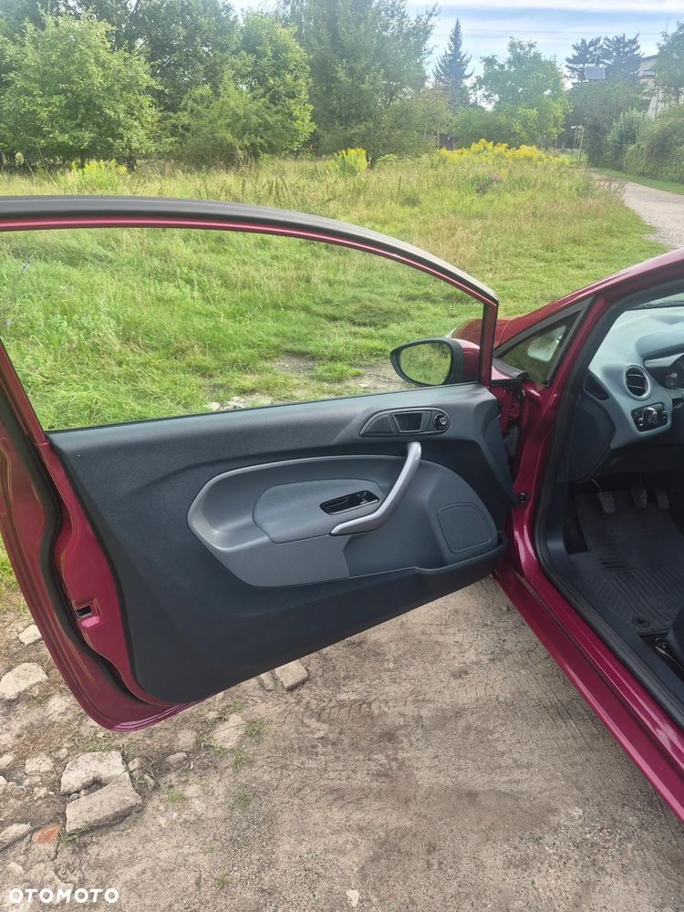 Ford Fiesta 1.25 Ambiente - 12