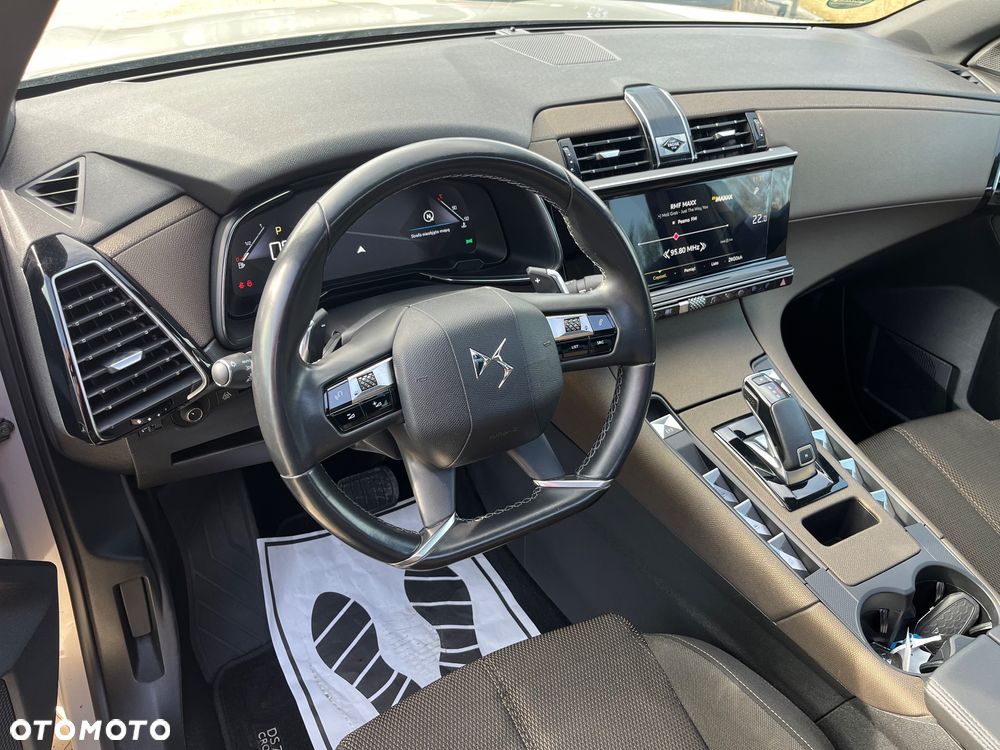 DS Automobiles DS 7 Crossback - 11