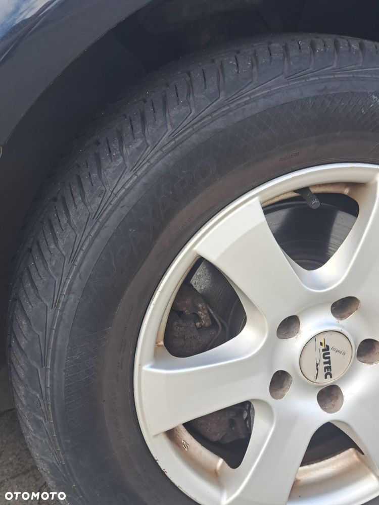 Volkswagen Touran 1.9 TDI Highline - 12