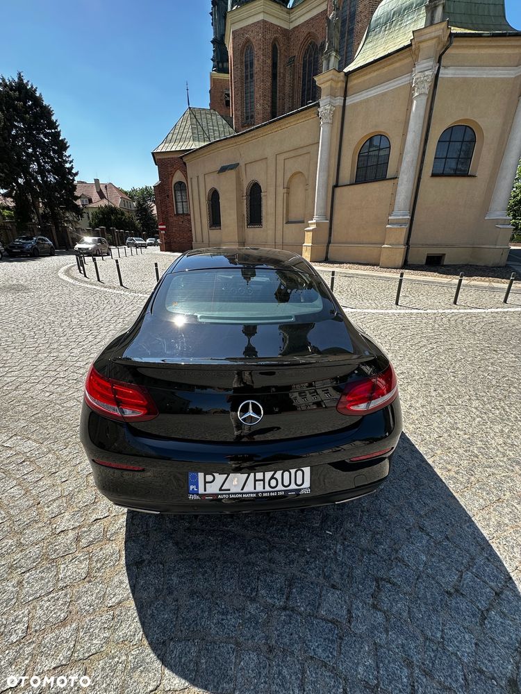 Mercedes-Benz Klasa C 300 9G-TRONIC - 13