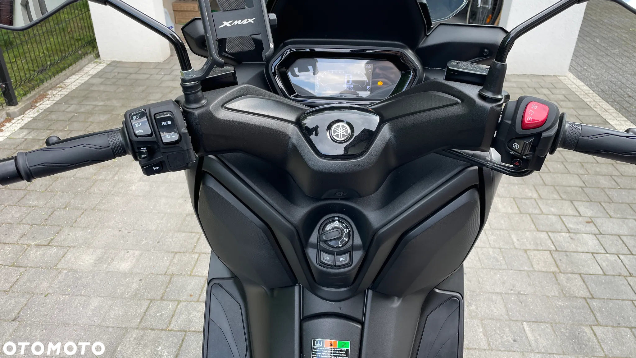 Yamaha X-max - 7