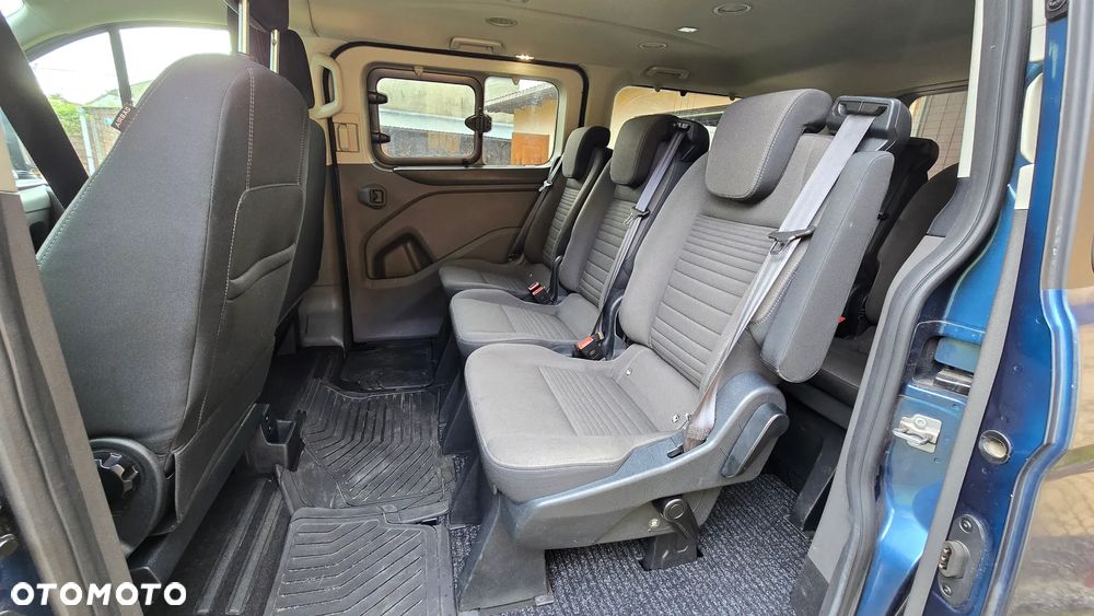 Ford Tourneo Custom 2.0 EcoBlue L2 Shuttle Bus Titanium - 12