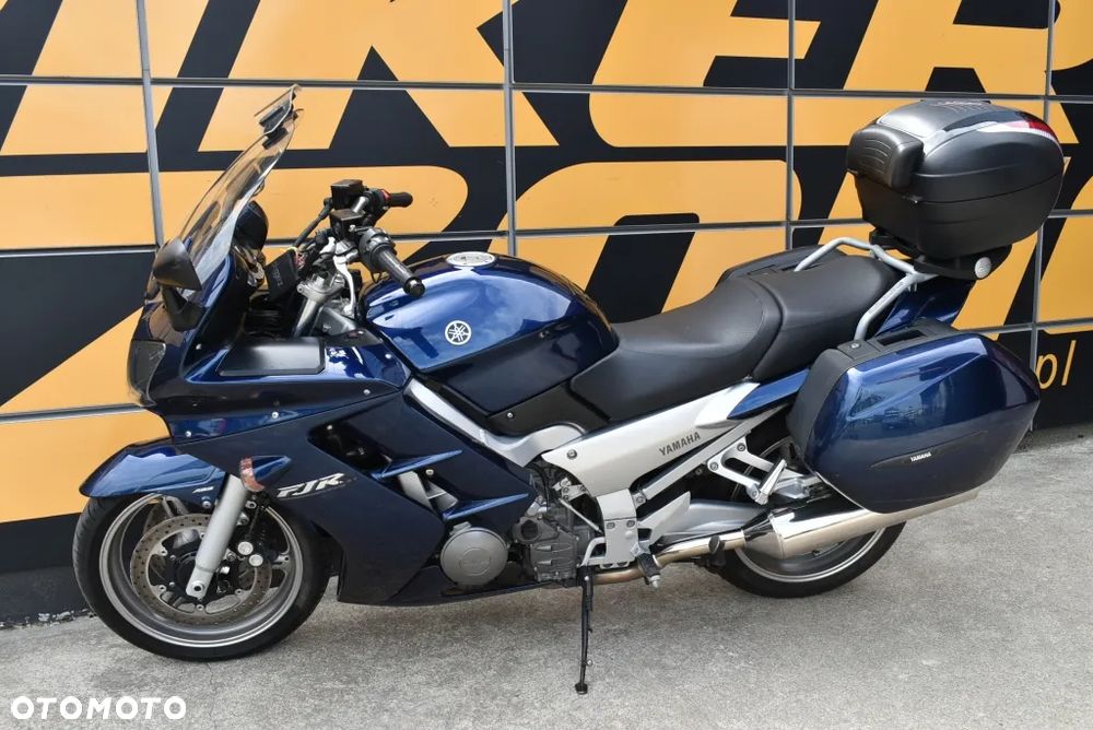 Yamaha FJR - 8