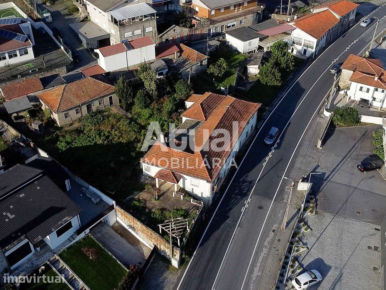Moradia para Restaurar T3 Venda em Nespereira,Guimarães - Grande imagem: 2/6