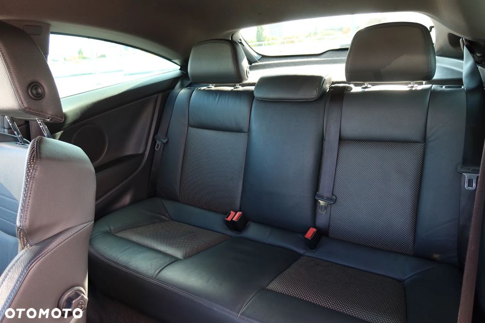 Opel Astra OPC Nürburgring Edition - 16