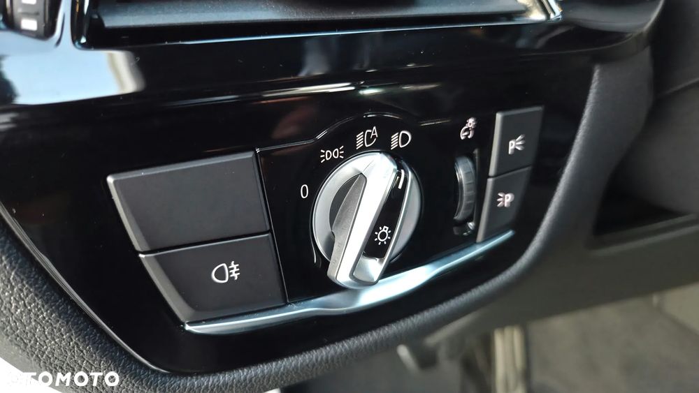 BMW Seria 5 520d Touring M Sport Edition - 20