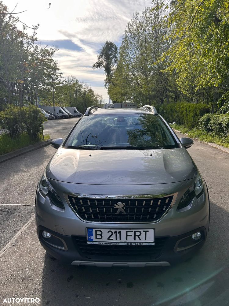 Peugeot 2008 - 8