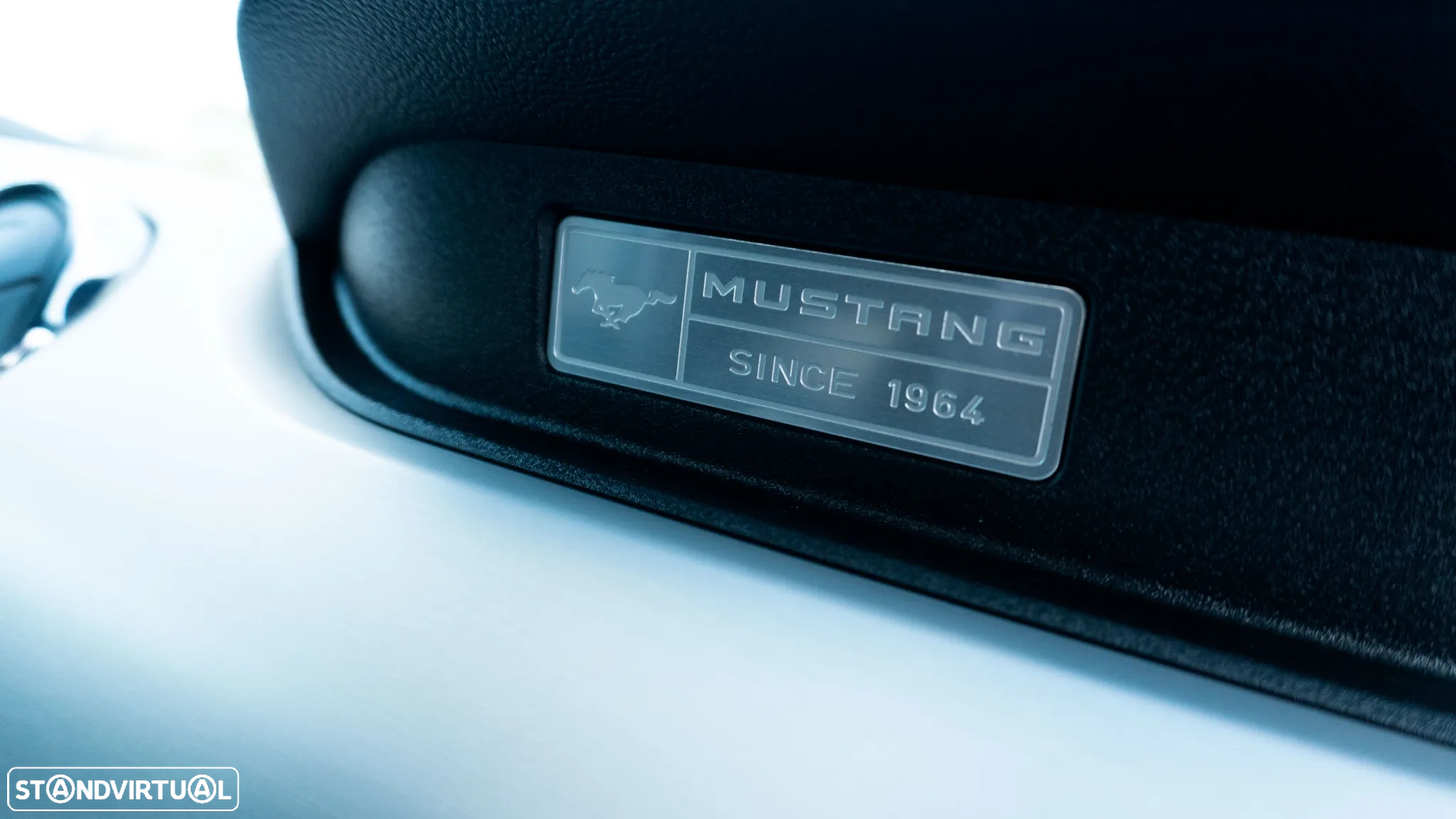 Ford Mustang 2.3 Eco Boost - 8
