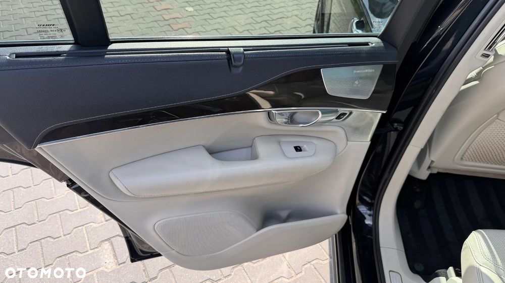 Volvo XC 90 T8 AWD Plug-In Hybrid Inscription 7os - 10