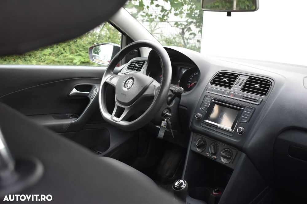 Volkswagen Polo - 11