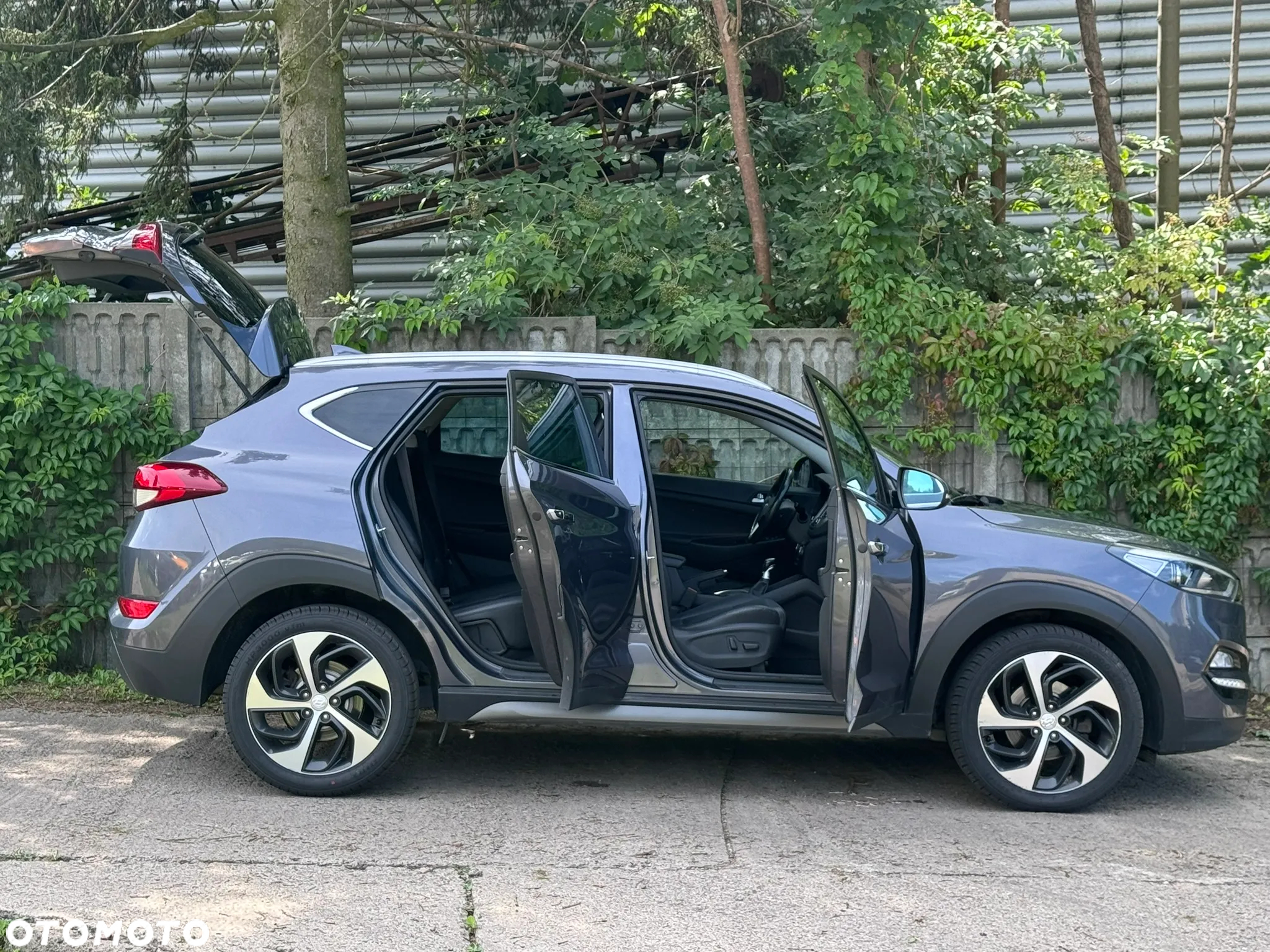 Hyundai Tucson 1.7 CRDI BlueDrive Style 2WD - 16