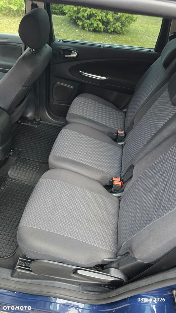 Ford Galaxy 2.0 TDCi Trend - 11