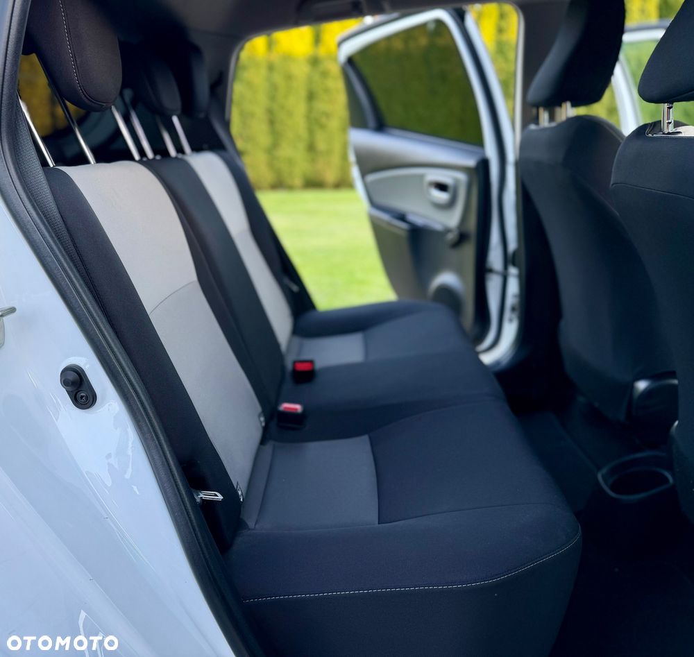 Toyota Yaris 1.5 Dynamic - 8
