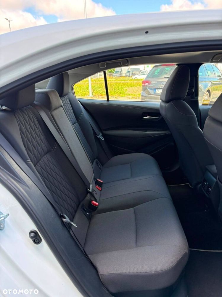 Toyota Corolla - 27