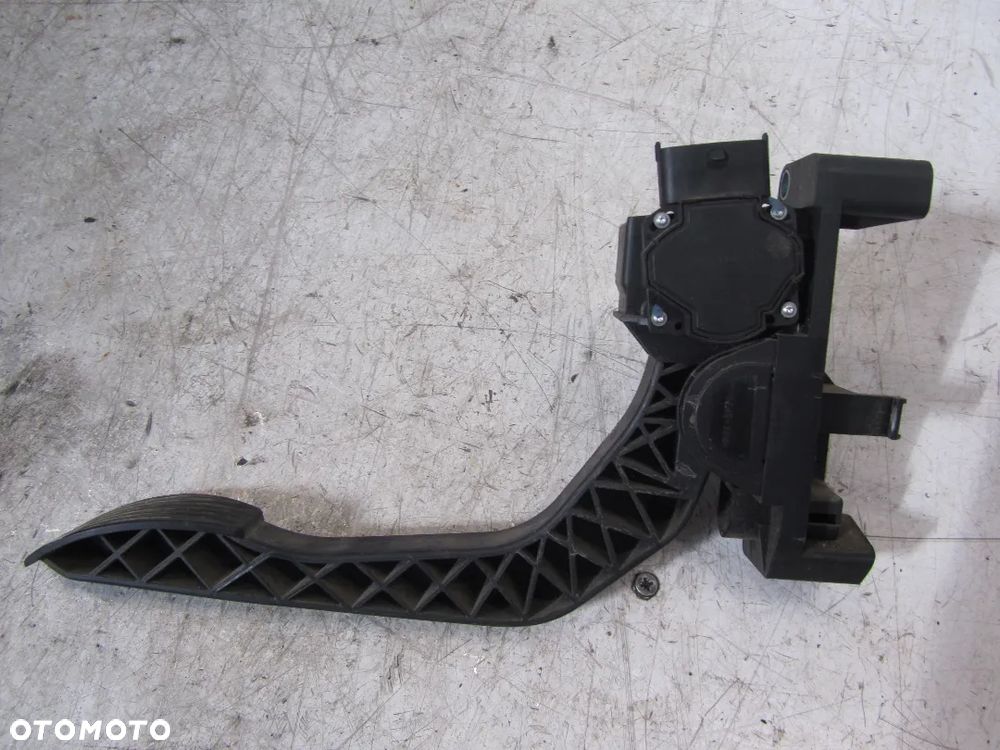 iveco daily 3.0 hpi 06->uk potencjometr pedał gazu 0281002633 - 2
