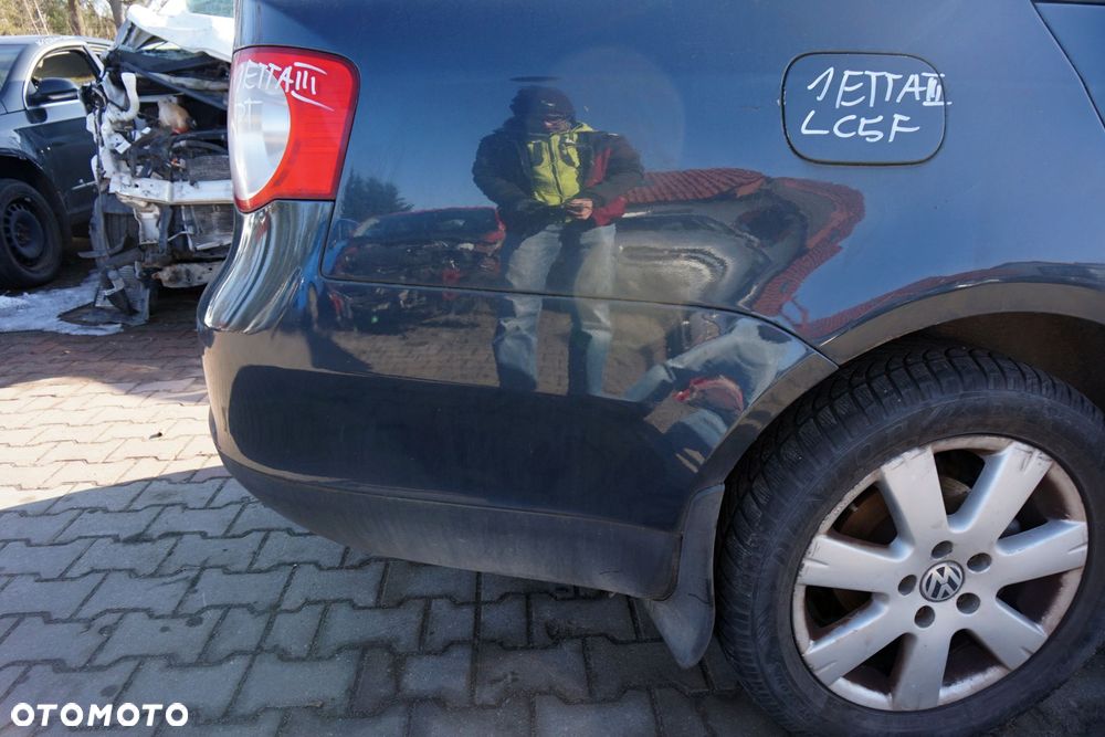 ZDERZAK TYLNY JETTA V SEDAN LC5F  SZARY VOLKSWAGEN 2005-2011 - 3