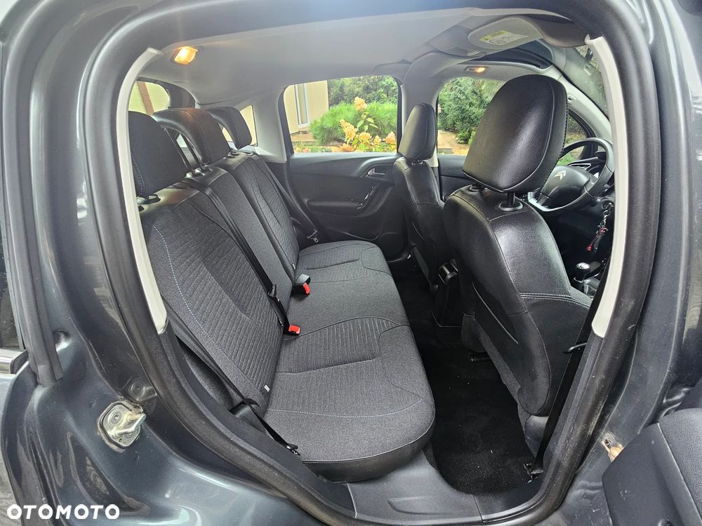 Citroën C3 1.2 PureTech Shine - 28