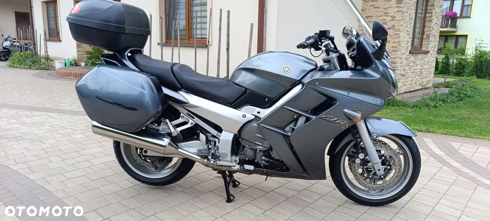 Yamaha FJR - 3