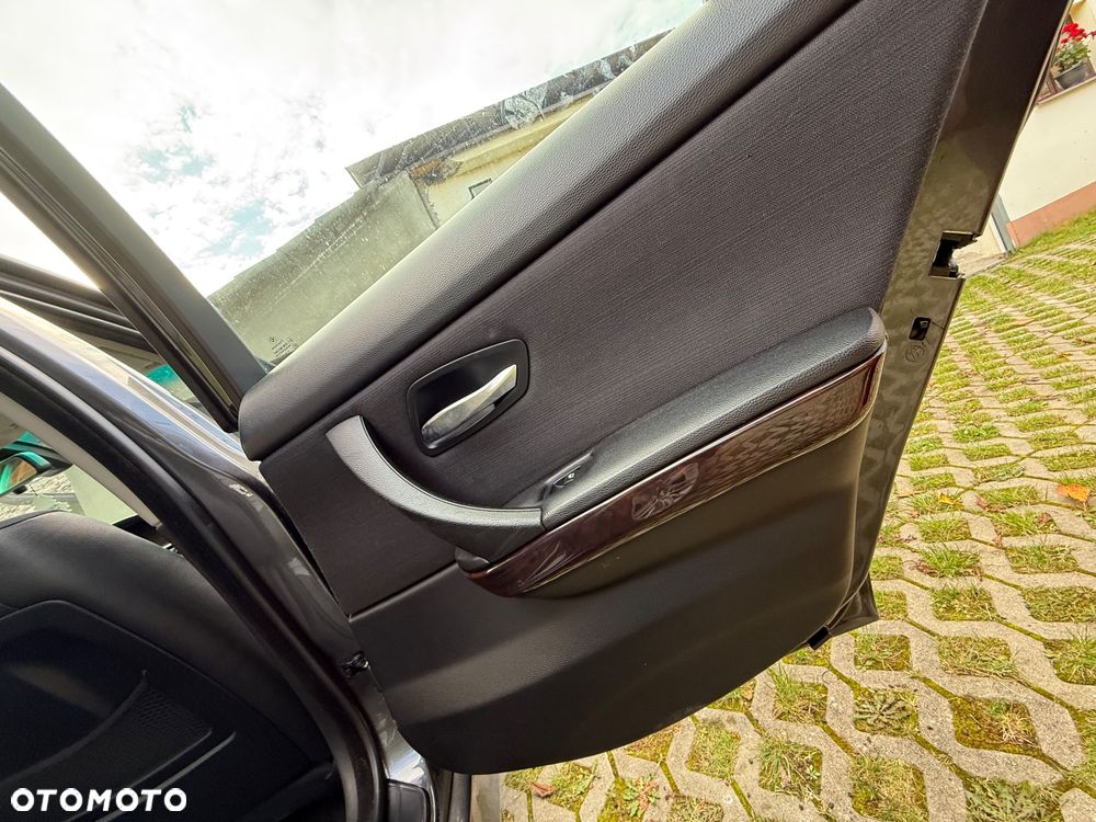 BMW Seria 3 320d - 18