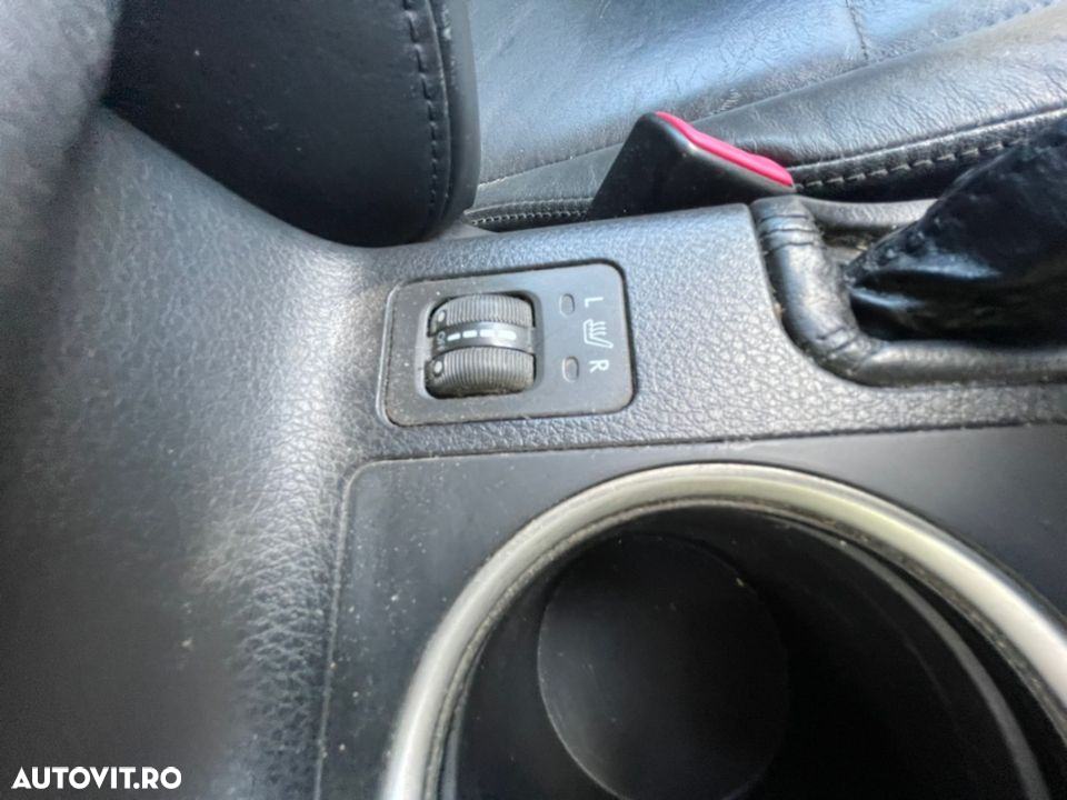 piese Subaru Legacy Outback 20D euro 4 motor defect! cutie manuala an 2009 bara far capota aripa fata usa geam trapa kit airbag Haion spate luneta Plansa bord radio cd radiator trapa panoramica sticla - 15