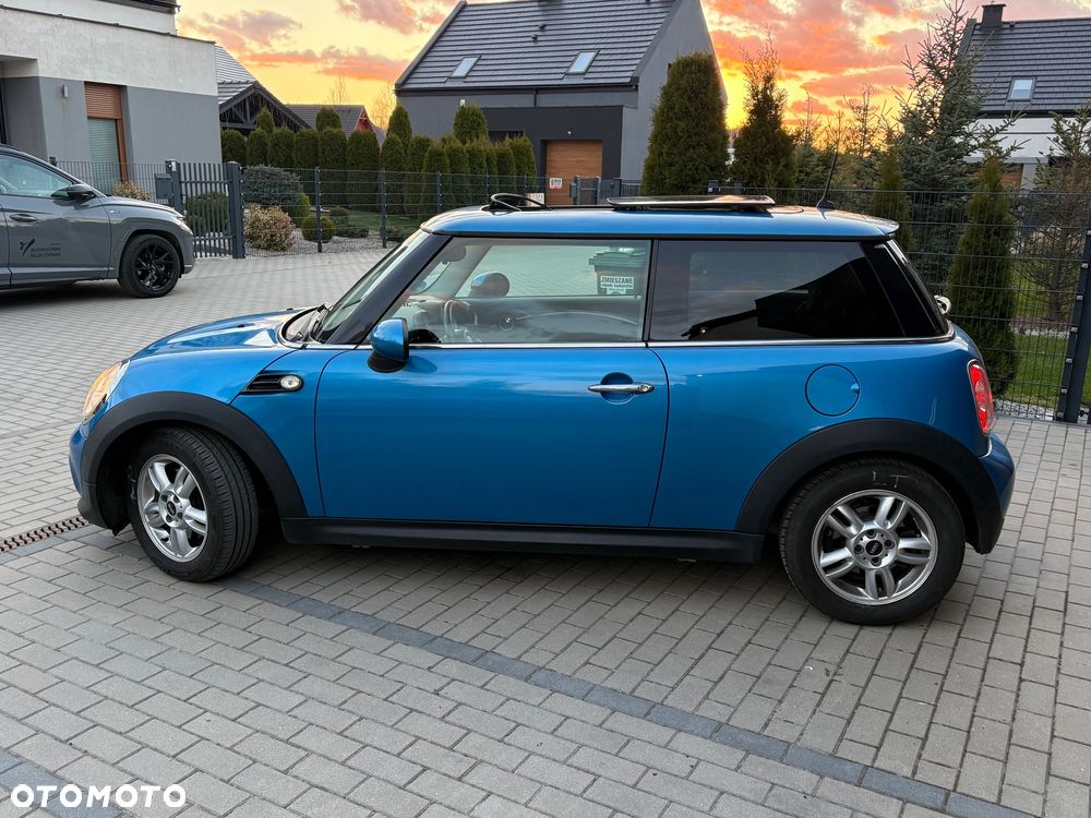 MINI ONE Brick Lane - 5