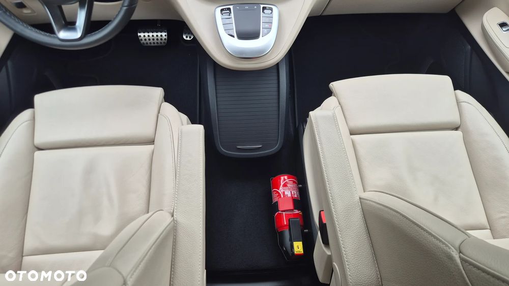 Mercedes-Benz Klasa V 300 d 4-Matic 9G-Tronic Avantgarde (d³ugi) - 16