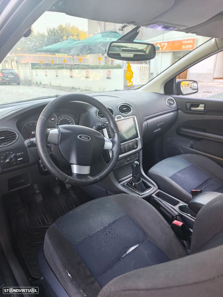 Ford Focus 1.4 16V Connection - 4