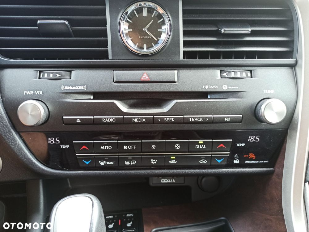 Lexus RX - 22