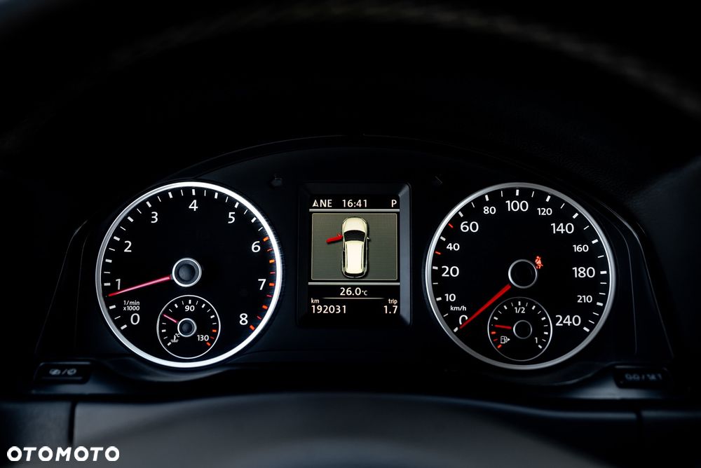 Volkswagen Tiguan 2.0 TSI 4Motion DSG Sport & Style - 28