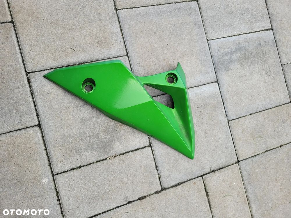 Owiewka, osłona prawa, bok, boczek, pług prawy Kawasaki Z800 - 1