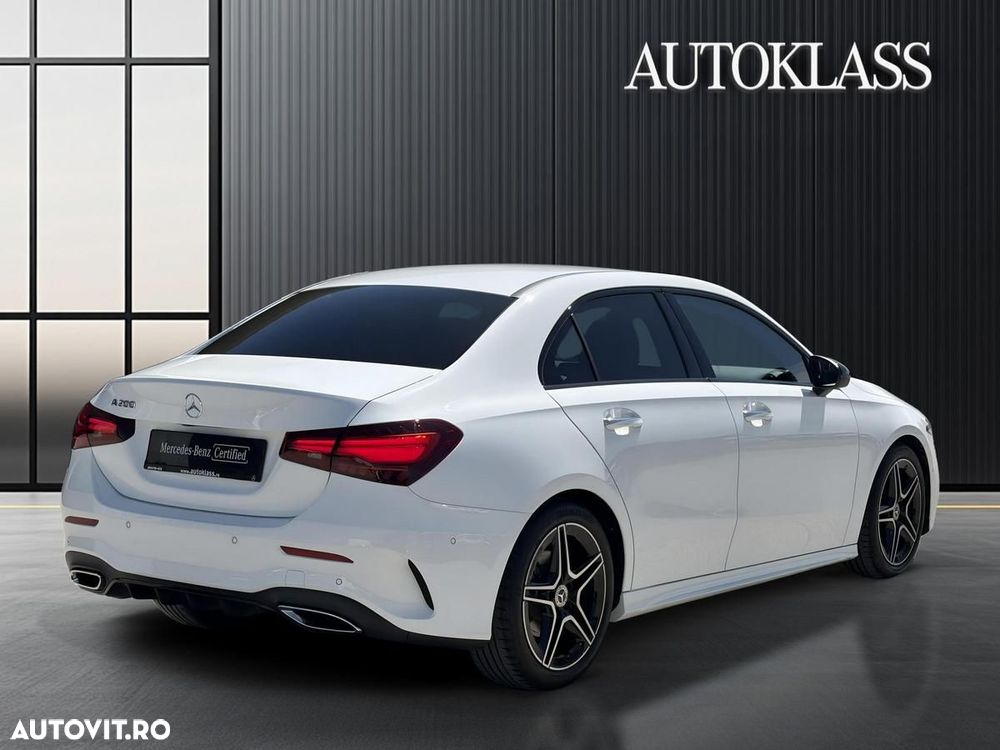 Mercedes-Benz A 200 Sedan MHEV 7G-DCT - 9