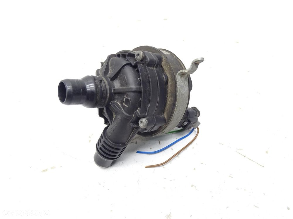 DODATKOWA POMPA POMPKA WODY A0005003600 MERCEDES W177 W247 1.5 CDI A KLASA - 1