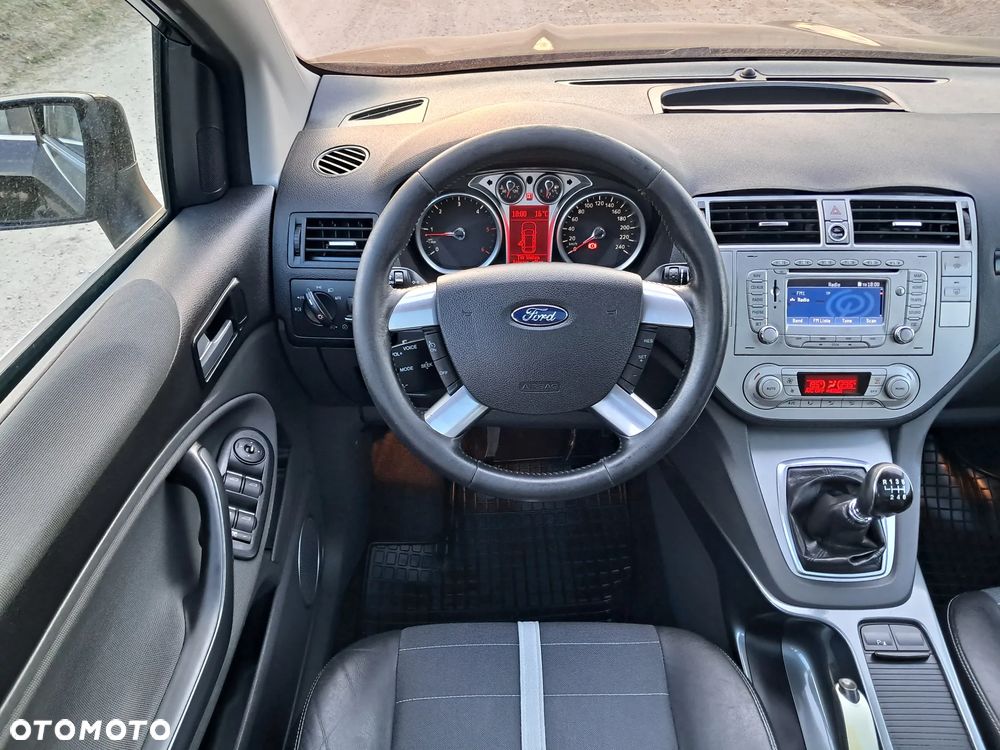 Ford Kuga 2.0 TDCi 4x4 Titanium - 14