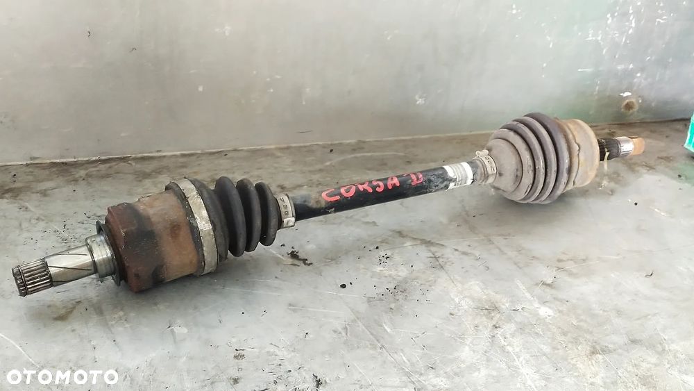 OPEL CORSA D PÓŁOŚ LEWA PRZEDNIA - 2