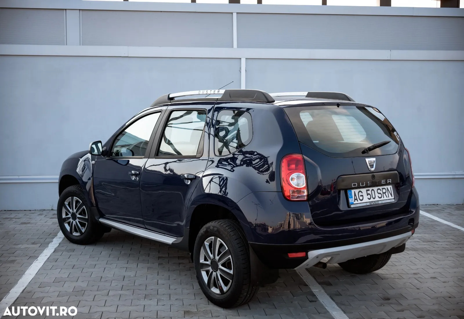 Dacia Duster 1.6 4x2 Laureate - 6