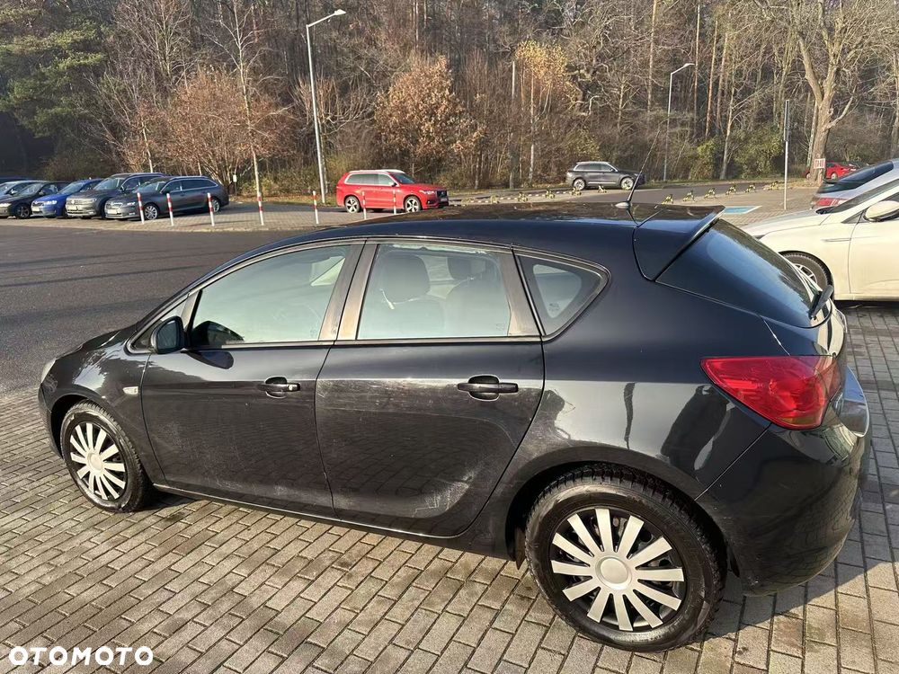 Opel Astra 1.6 Enjoy - 2
