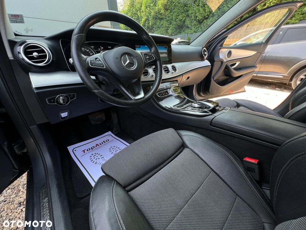 Mercedes-Benz Klasa E 220 d 9G-TRONIC - 20