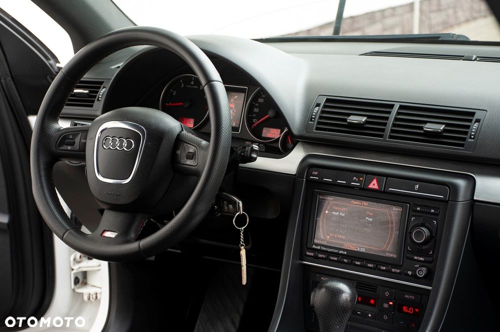 Audi A4 Avant 1.8 T multitronic - 22