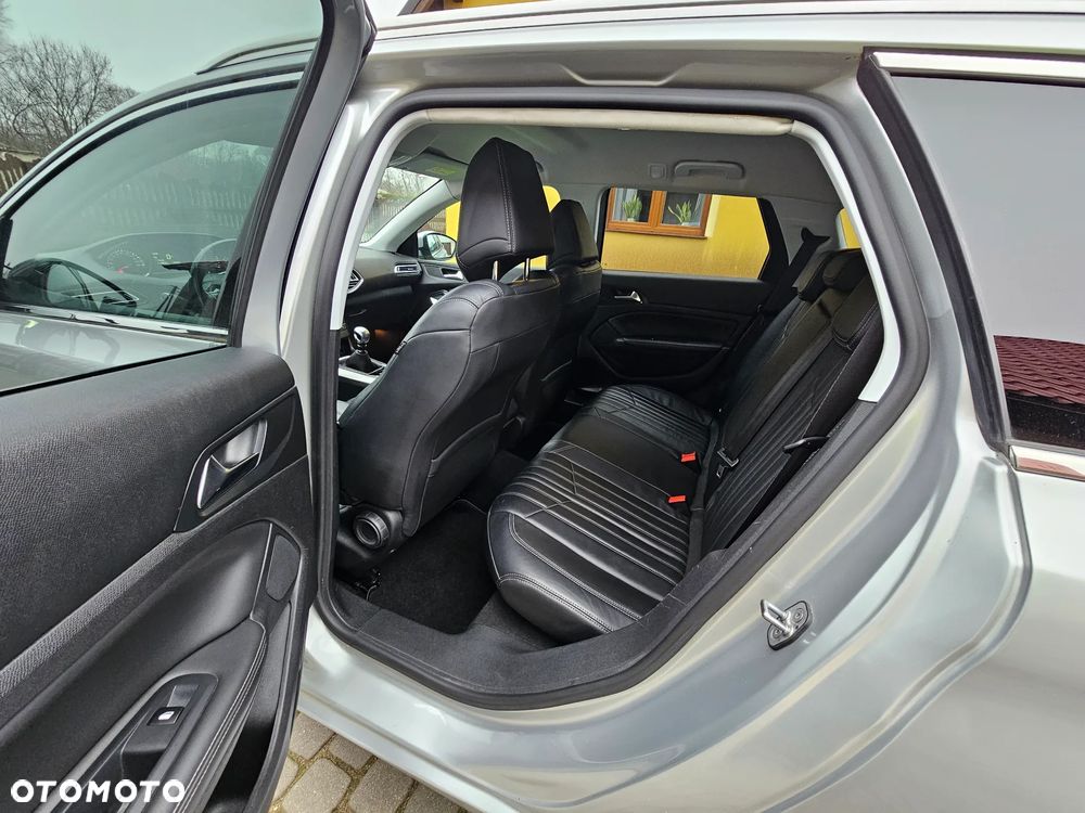 Peugeot 308 e-HDi 115 Stop & Start Allure - 10
